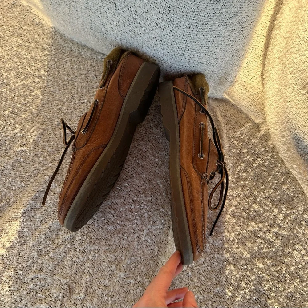 Sperry Men's Tan Leather Boat Shoes - Picture 6 of 8